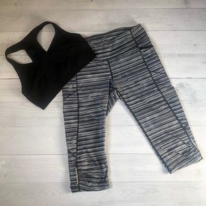 Athleta Silver Grey Stripe Leggings Pockets